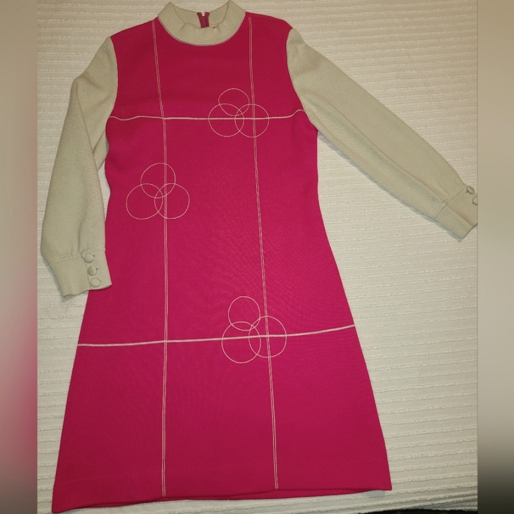 Vintage 1960s Import Corner Knit Sweater Dress Pink with Off-white Sleeves